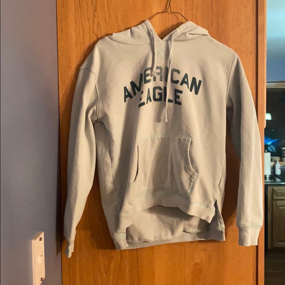 Women’s American eagle sweatshirt
